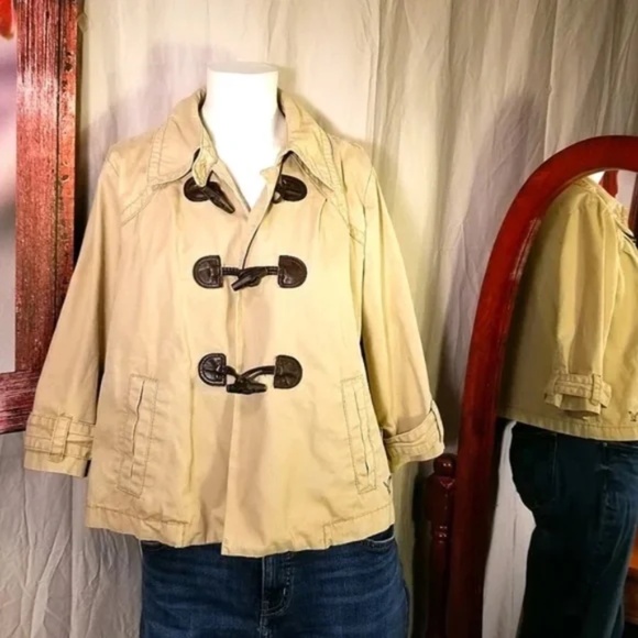 American Eagle Khaki Light Jacket - Picture 1 of 14